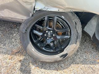 Vehicle Parts Image #2